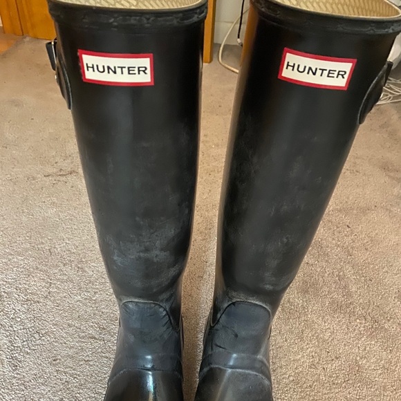 Rain boots - Picture 1 of 3